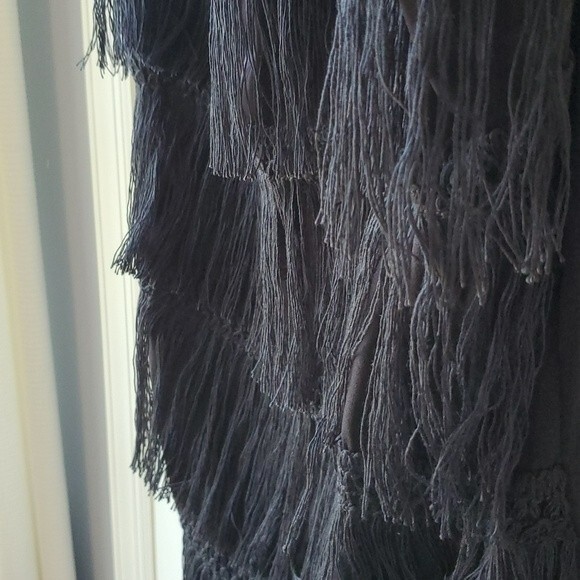 NY & CO BLACK SLEEVELESS FRINGE TOP SIZE SMALL FUN PARTY FLAPPER COCKTAIL - Picture 9 of 11